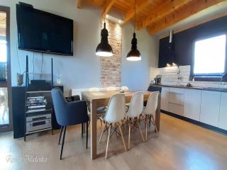 Holiday home with garden, sauna, jacuzzi - 8