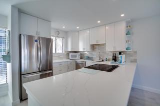 Hello Darling at Runaway Bay 177 by SeaBreeze Vacation - 5