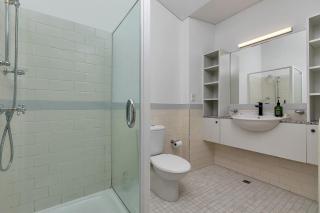 Princes Wharf Amazing 2 bedroom Free Parking - 3