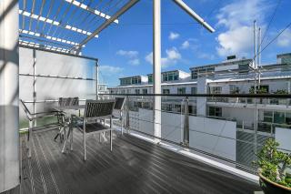 Princes Wharf Amazing 2 bedroom Free Parking - 5