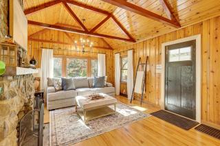 Trails, Wine and Events! Cuyahoga Falls Retreat - 7