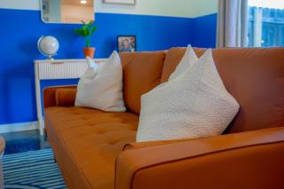 Roasted Blue - 8 min to KU & Mass - 7