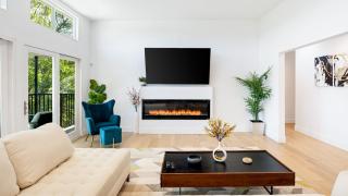 Scenic LA Stay Near Ventura Blvd with Deck Games Fireplace Outdoor Dining Marmol Vista by AvantStay - 5