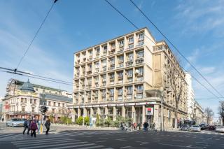 Shangri La Central Loft - 1