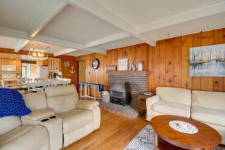 The Swedish Fish Getaway on Lake Saint Clair! - 6