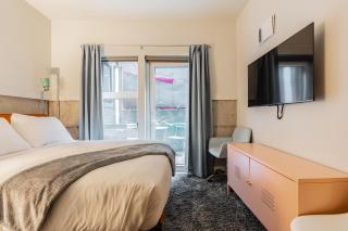 Downtown Edge-Stylish Studio Near Hospitals & Downtown-03 - 2