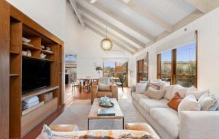 Coastal Timber Escape with Pool - 8