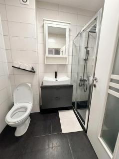 Minimalist & Spațios, Priveliște Parc, Lângă Metro - 8