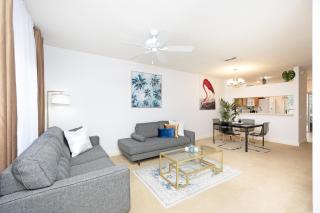 Gated Elegant 2BR Townhome - KING Bed, Pool, WiFi, Wash & Dry, AC, Private Patio facing preserves, Free Parking -- NICE FOR Medical, Business, Groups, Relo - by Moffitt Cancer CTR, Tampa Palms, Hunters Green, Live Oak, Cory Lake, New Tampa, Wesley Chapel - 3