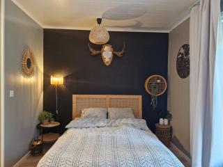 Studio apartment near main roads - 0