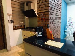 Cozy Modern Home in Thalawathugoda - Midtown Trace Stay - 8