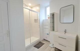 Spacieuse maison élégante pour 8 Personnes à Croix - 3