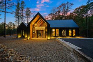 NEW Luxury Designer Home on a Creek and Hot Tub - 5