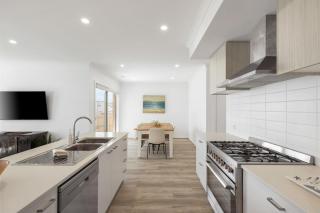 Bay Skies Retreat - San Remo - 2