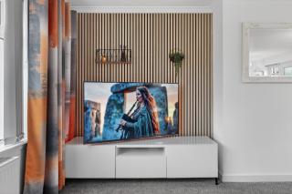 The Hide - Suburban Terraced Home - 9