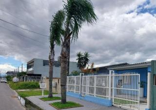 Casa com piscina próxima a praia - 3