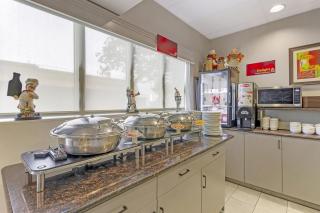 Best Western Plus Pembina Inn & Suites - 6