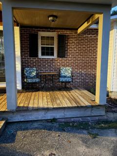 The Barbour Street Retreat 3 BD 2 BA House Downtown - 3
