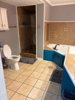 The Barbour Street Retreat 3 BD 2 BA House Downtown - 1