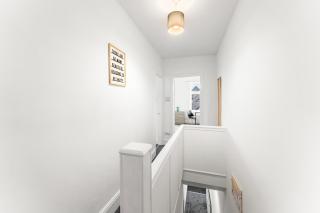 Comfortable 4 Bed Home - Perfect for Contractors - 7