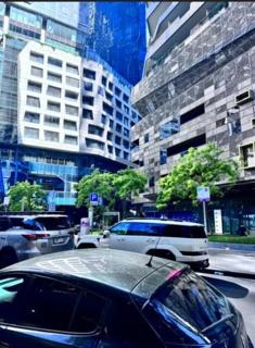 Modern 2 Beds 2 Baths southerncross station skybus - 3