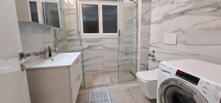 Private Room in Shared Apartment Lugano LakeView & Parking on Request - 1