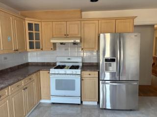 Vancouver Budget Stay- Free Parking, Fast WiFi, Near Airport & Downtown 15 Min - 0