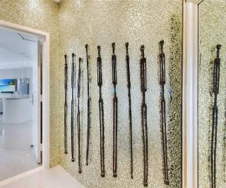 Stylish Two-Bedroom High-Rise Condo With City and Ocean Views - 5