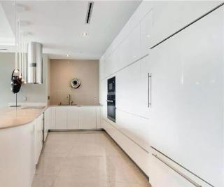 Stylish Two-Bedroom High-Rise Condo With City and Ocean Views - 3