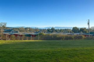 Sooke Two-Bedroom Suite with Mountain View - 1