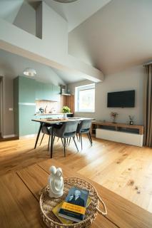 The Nest Beneath The Citadel - 5 min from City Square - 0