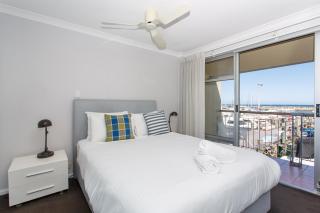 Sunset Marina Escape Freo-Amazing views & central - 5