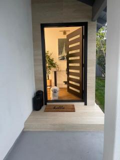 Relaxed, Modern, SoCal Living Near the Beach - 8