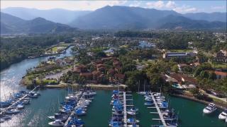 Duplex com Hidro em Condomínio Luxo com 3 Praias - 2