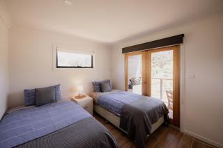 The Beach Box at Big Roaring Beach Tasmania - Surveyors Bay - 3