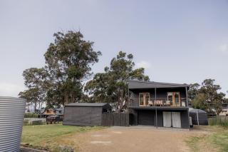 The Beach Box at Big Roaring Beach Tasmania - Surveyors Bay - 1
