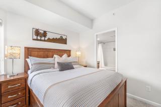 2BR + Loft & Sofabed Tyndall Stone Lodge Mountain Views Pool, Hot Tub & Free Parking - 5