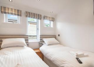 Caddys Corner Lodges - 3