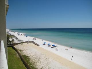 Connie's Condo at Emerald Towers West - 6