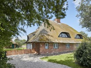 Holiday home in Göhl with swimming pool - 8