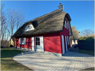 Holiday home in Glowe with swimming pool - 9