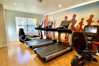 Blueground Gateway gym pool steps to stadium ATX-243 - 1