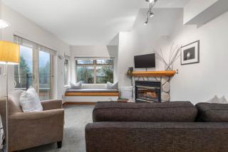 Cozy 1BR, steps from Creekside Gondola by Harmony Whistler Vacations - 4