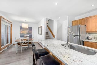 Ski In Ski Out 3BR Townhome in Creekside by Harmony Whistler - 7