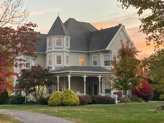 Exquisite Victorian - 2