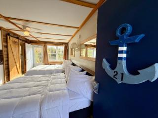 Eden Village Motel and Cottages - 1