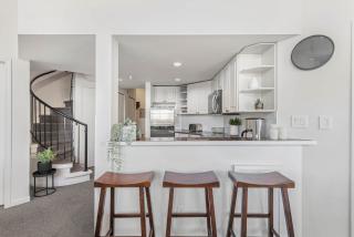 Olympic Plaza Views with Pool and Hot Tub by Harmony Whistler - 5