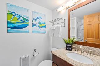 1BR Northstar Village Location Hot Tub Gas Fireplace Secure Parking Ski Storage - 8