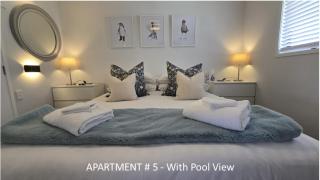 Stay n Play n Russell - Russell - 2