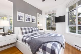 2BR in Granite Court, Village Location, Gas Fireplace, Mudroom, Secure Parking - 5